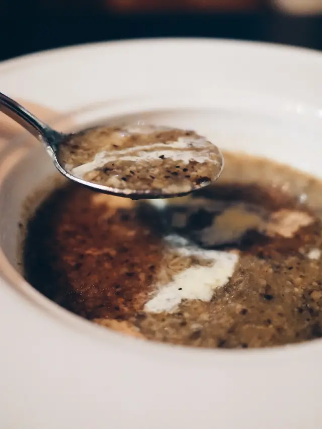 黑松露蘑菇湯
