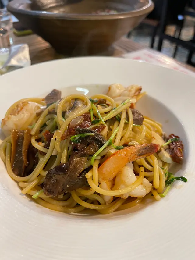 大蝦牛肝菌干蕃茄意粉