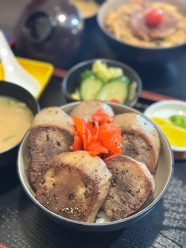 厚燒牛舌飯