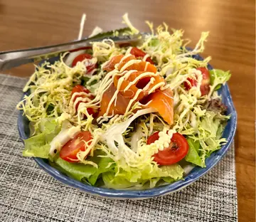 烟三文鱼沙律