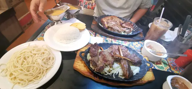 芝士牛扒豬脾骨