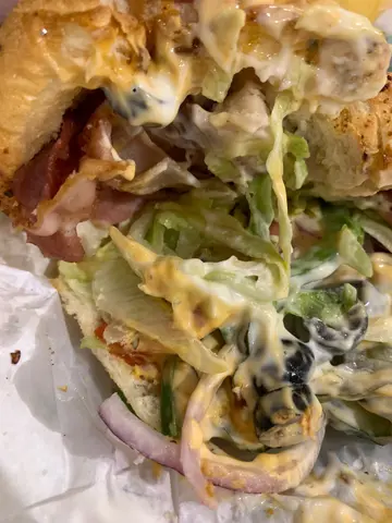 Ranch  chicken  🍗 bacon  🥓 melt  