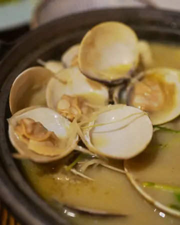 鲷鱼浓汤野菌煮海蚬
