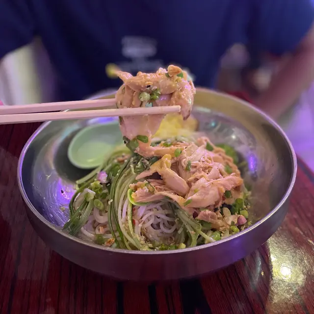 特色手絲雞撈麵🇹🇭