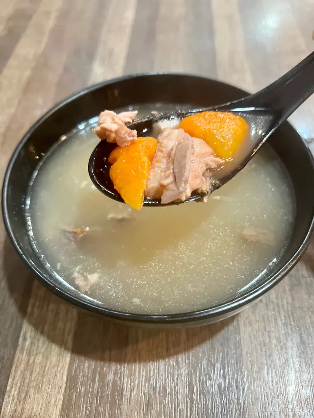 南北杏蓮藕煲唐排湯