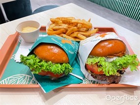N+ Burger&#39;s photo in Wan Chai 