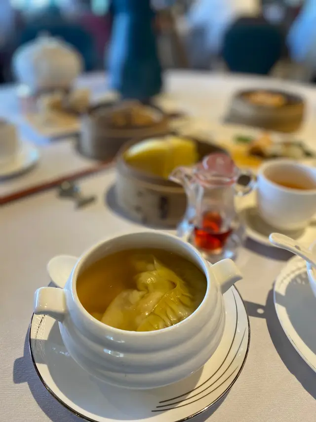原粒瑤柱魚翅灌湯餃