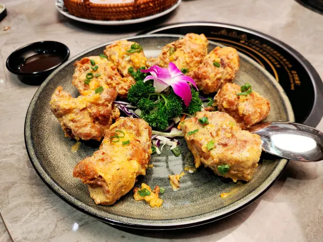 外脆內軟，鮮味十足。