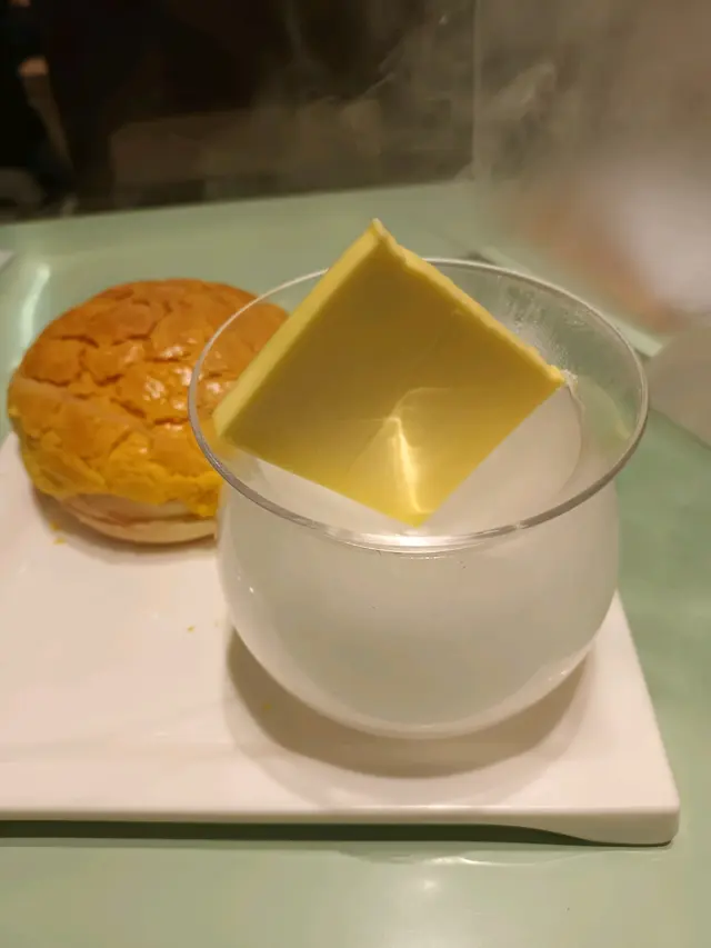 菠蘿油