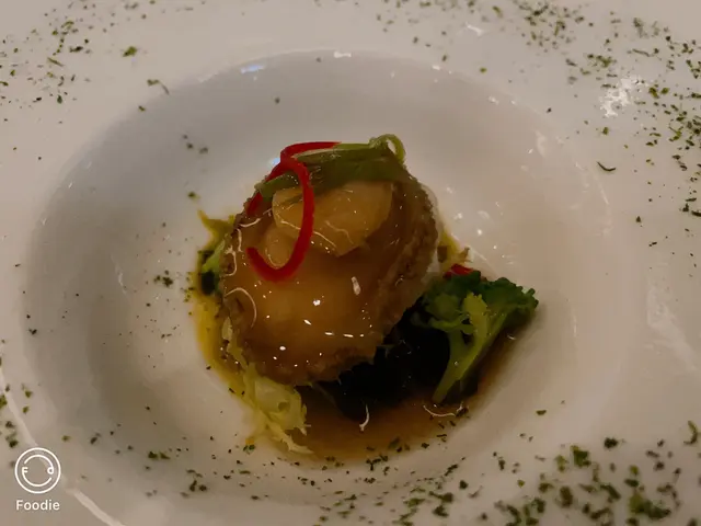 呢個鮑魚都相當美味，配鮑魚肝醬，好特別