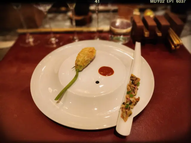 Red Prawn – Clam, Seaweed, Juice