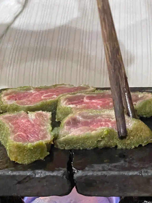 肉唔新鮮，香草邊毫無味道，同餐牌上的圖片完全不同，失望至極！