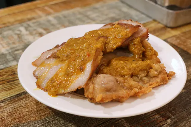 沙嗲香茅豬扒拼豬頸肉