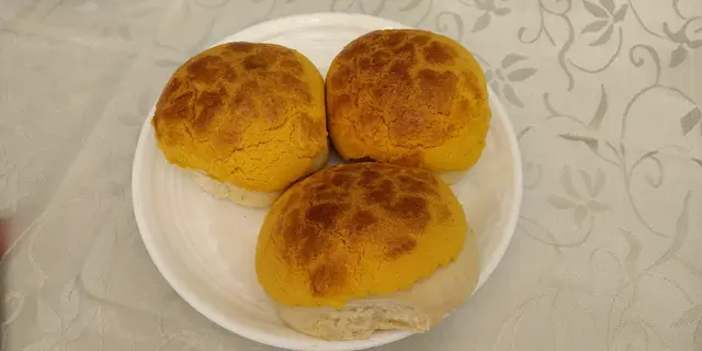 波羅叉燒包