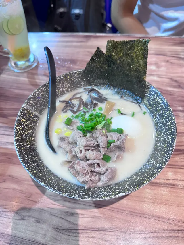 兩個字形容：美味~