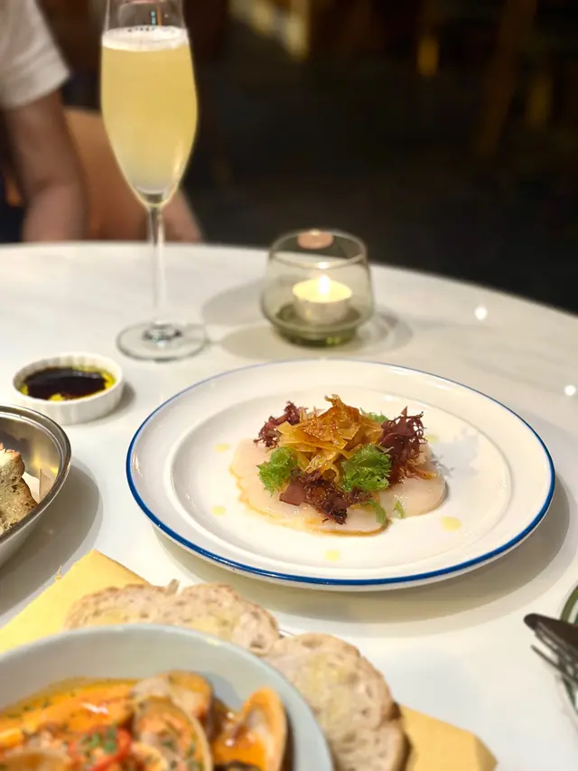 Scallop carpaccio