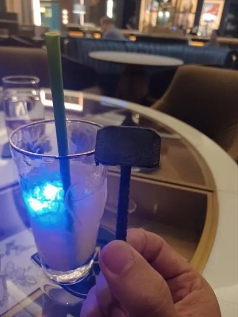 朱古力聯盟係全 Dark Chocolate 小食。苦中帶甜。