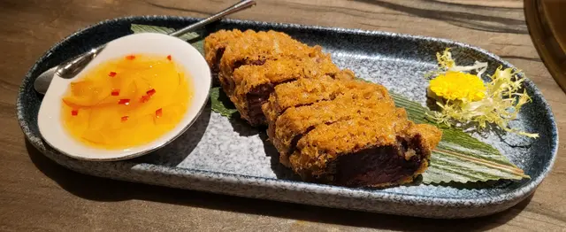 脆皮和牛配香橙柚子醬