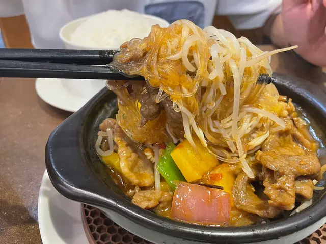 沙嗲粉絲牛肉煲