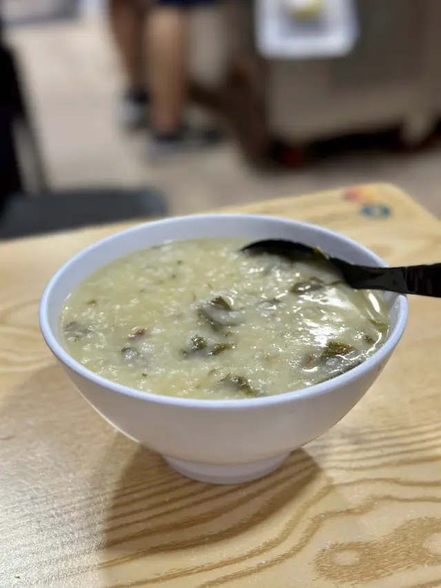 鴨腎菜乾豬骨粥