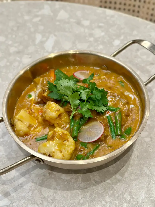 黃咖喱慢煮Prime牛筋腩