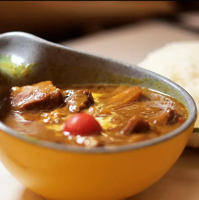 香辣咖喱牛腩飯