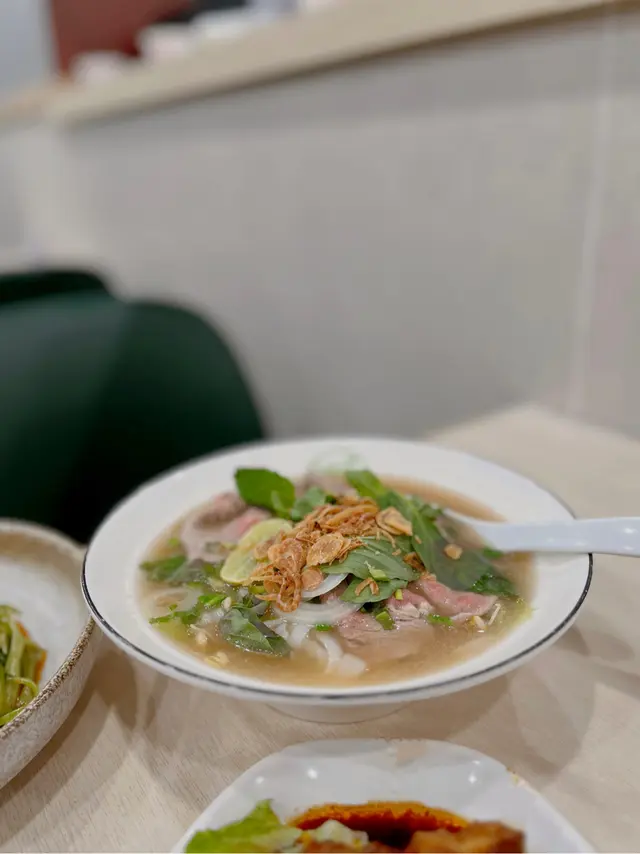 生牛肉湯河