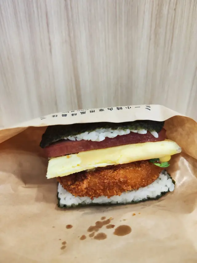 咖喱可樂餅飯糰