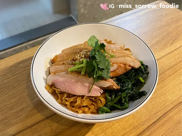 招牌65度左右慢煮鴨片撈粗