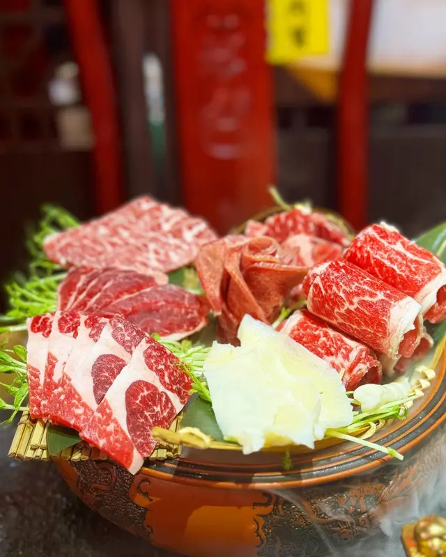 大滾友牛肉拼盤(細)