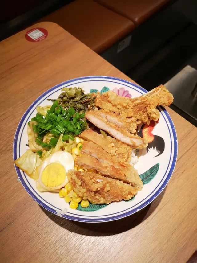 眷村懷舊排骨滷肉飯