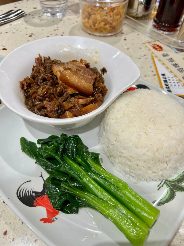 梅菜扣肉飯$48🌟
