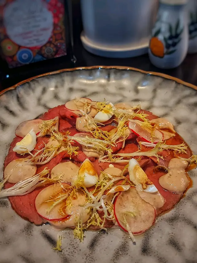 意式吞拿魚醬小牛肉