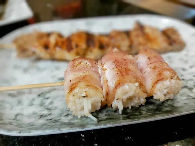 煙肉金菇卷