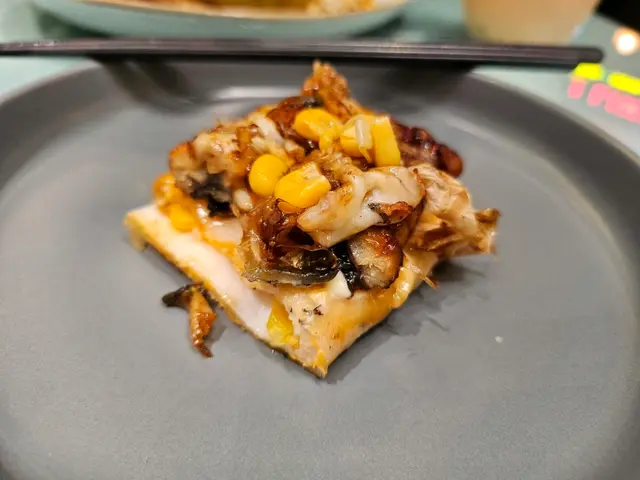 原條鰻魚起司玉米蛋餅