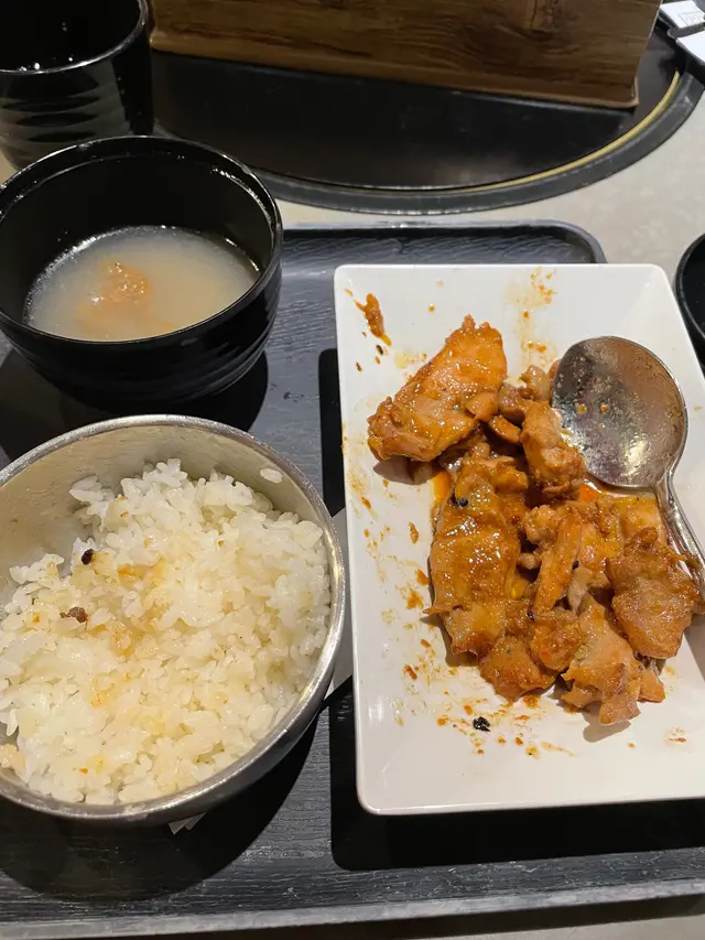 韓式雞肉飯 午餐要加一