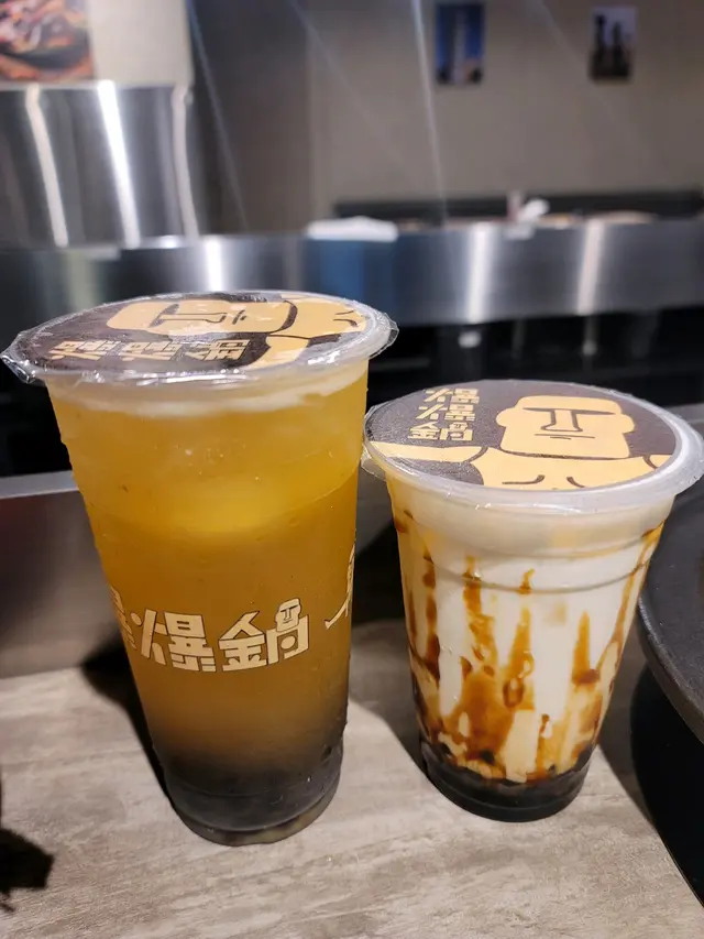 珍珠翡翠檸檬$14、黑糖虎紋鮮奶$14