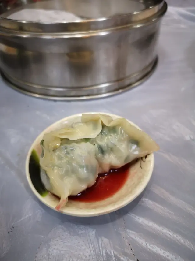 招牌即蒸韭菜餃