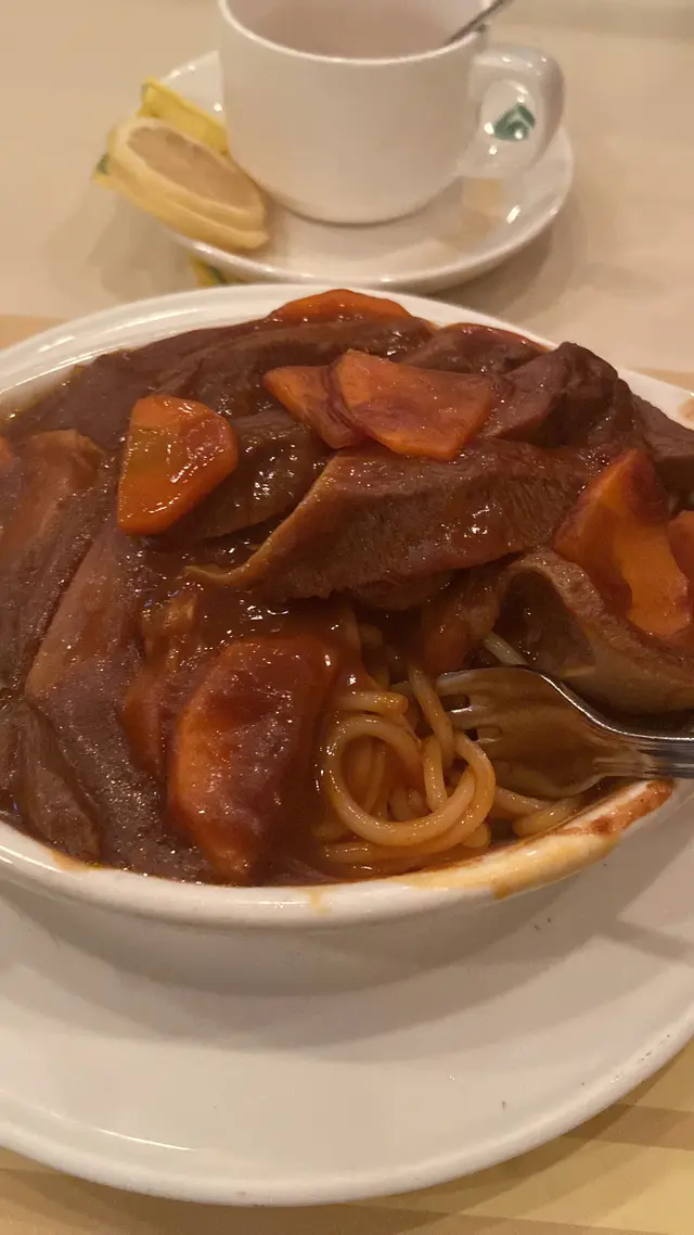 紅酒焗牛脷意粉