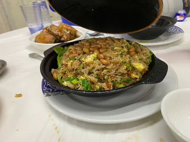 秋涼天先開始有嘅臘味糯米飯