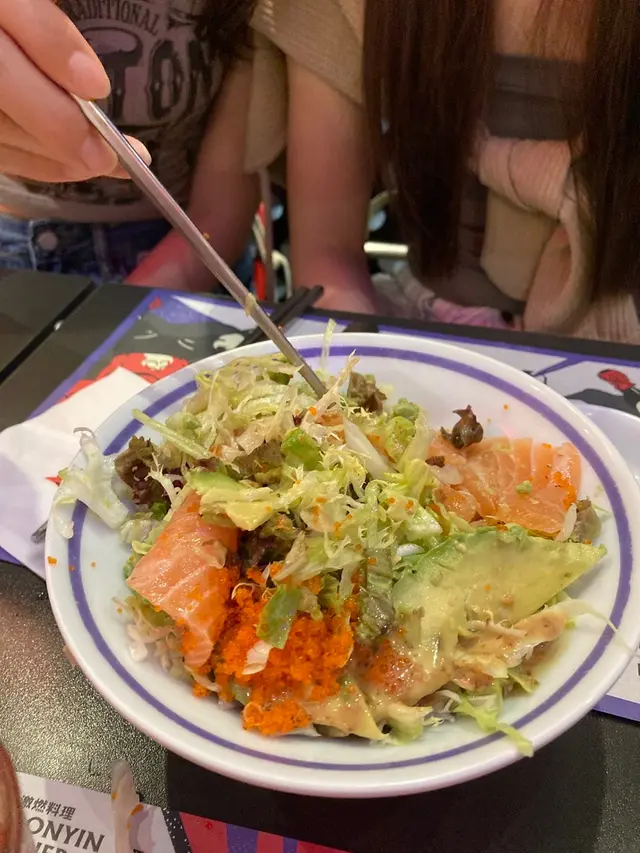 美少女牛油果沙律