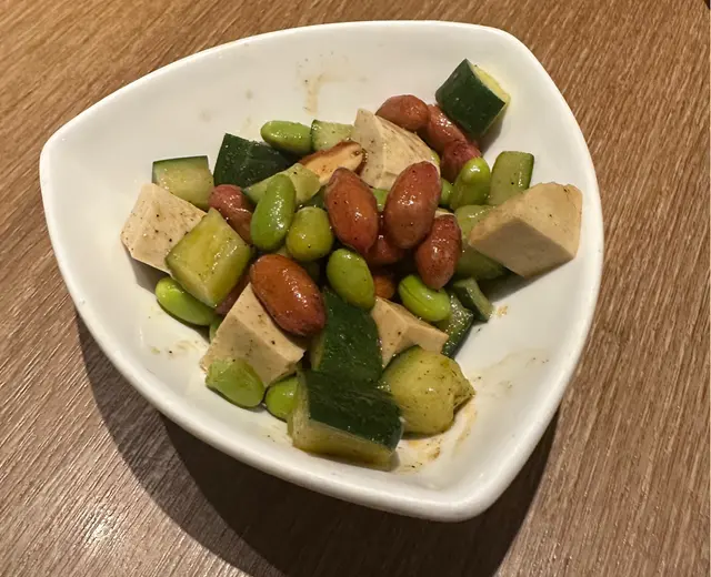 唔知道呢疊嘢可唔可以叫佢攞走？