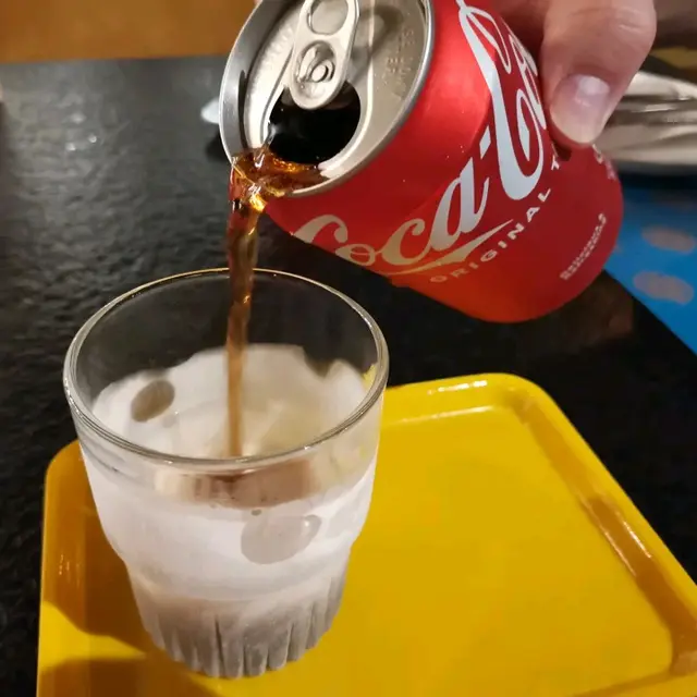 普普通通既可樂