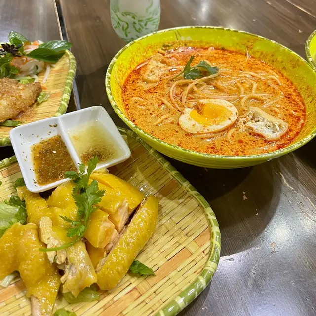 大越海南雞叻沙