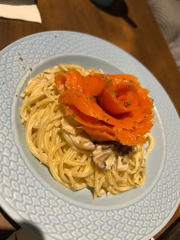 三文魚忌廉意粉