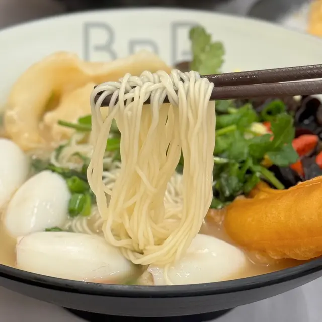 藥膳花膠釀魷筒淮山麵