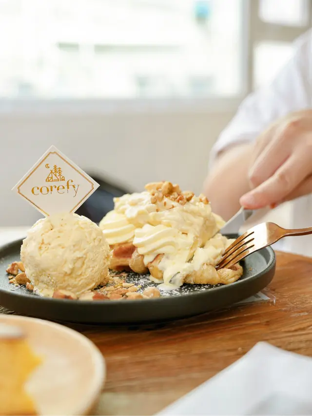 法式槤槤Croffle配自家製榴槤雪糕