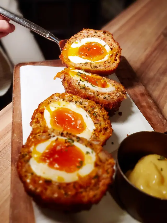 Crispy Chroizo Scotch Egg · Ailoli 