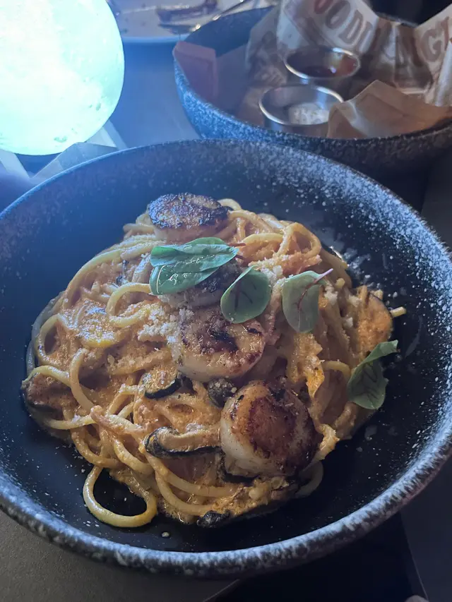 Tomato and XO sauce scallop Spaghetti