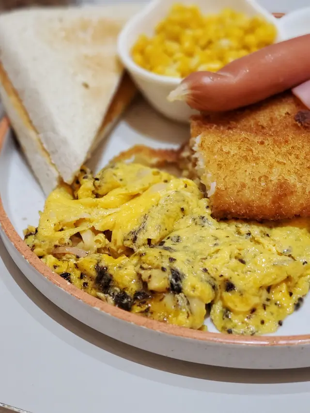 黑松露蘑菇嫩滑炒蛋